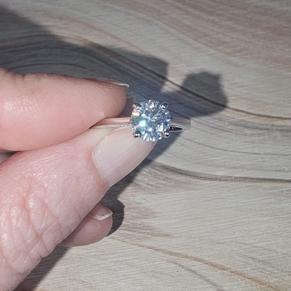 Sugar Tang Moissanite Diamond 1ct Ring - Picture 2 of 9